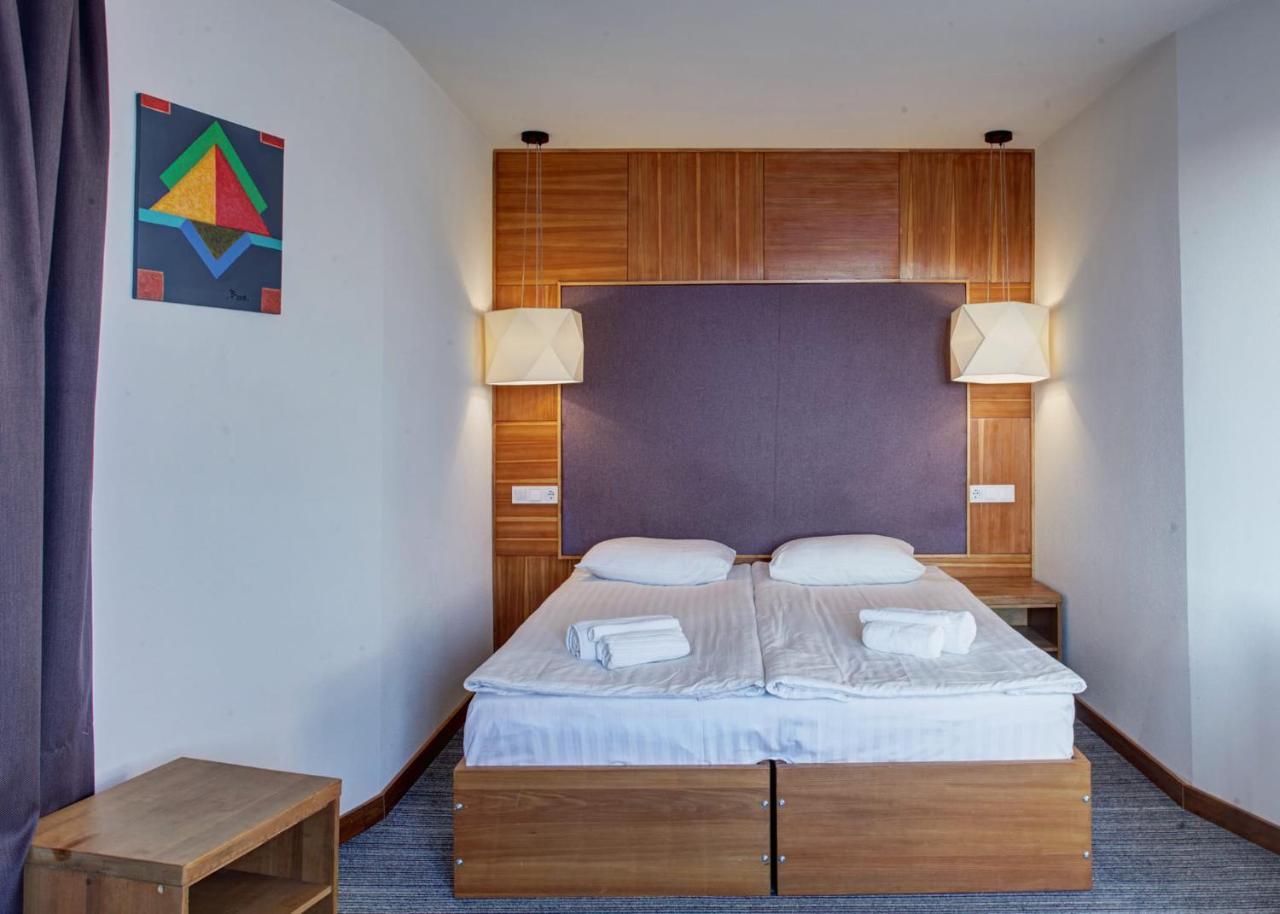 Valentyna Hotel Brjuhovicsi Kültér fotó